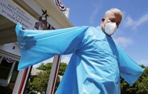 Man wearing a blue bag